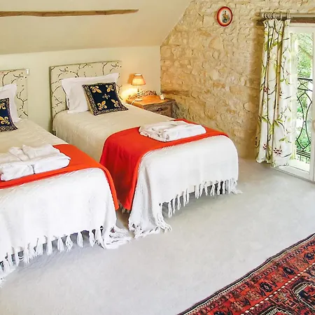 Amazing In Holiday home Les Farges (Sarlat-la-Caneda)
